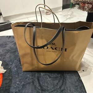 Coach big pocketbook